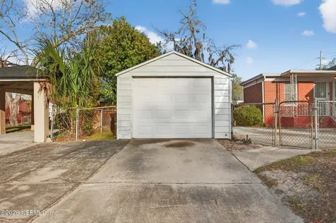 345 E 44th Street Jacksonville FL 32208