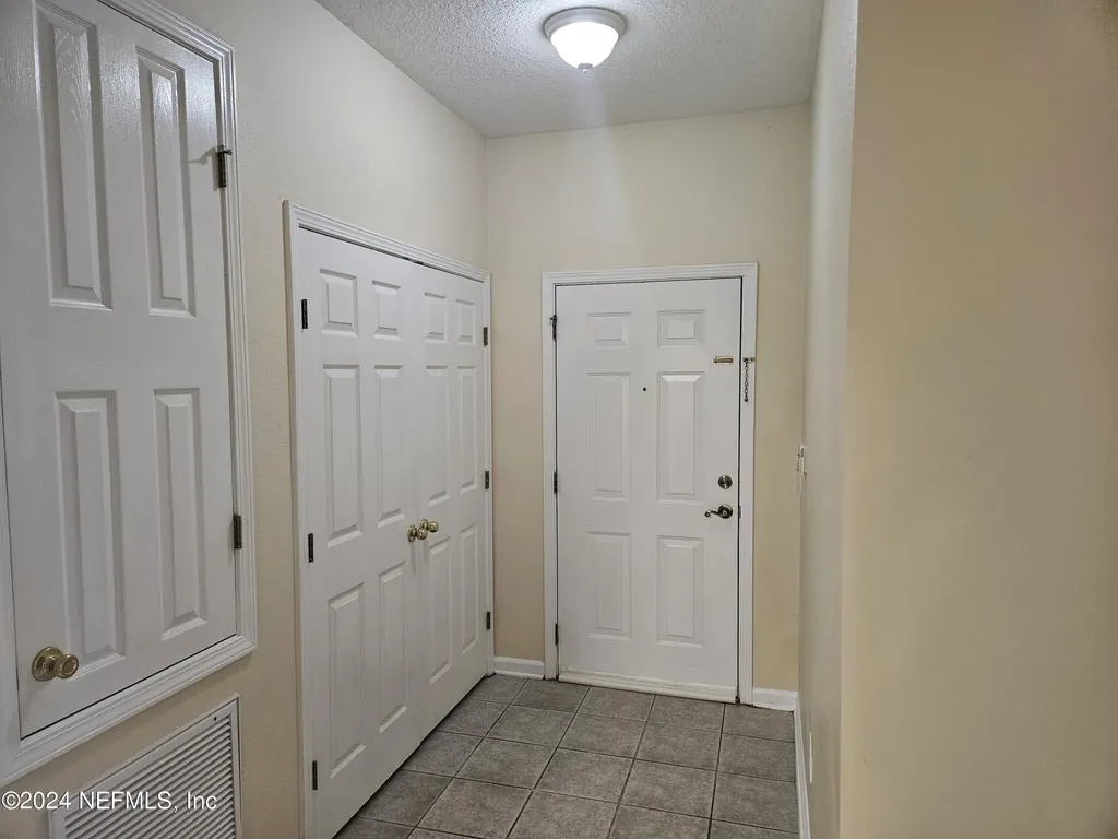 7801 Point Meadows Drive Jacksonville FL 32256