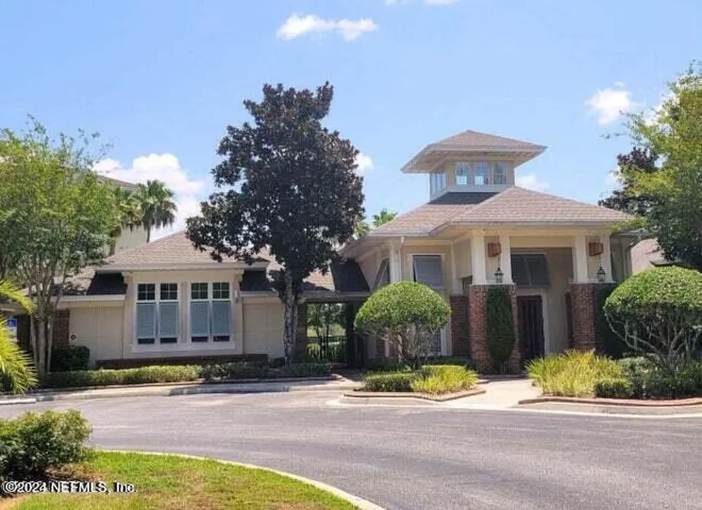 7801 Point Meadows Drive Jacksonville FL 32256