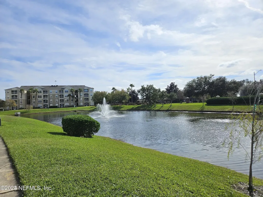 7801 Point Meadows Drive Jacksonville FL 32256
