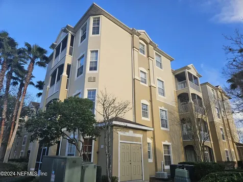 7801 Point Meadows Drive Jacksonville FL 32256