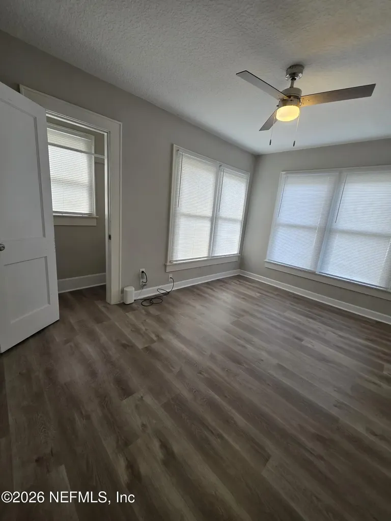 223 Lane Avenue S Jacksonville FL 32254