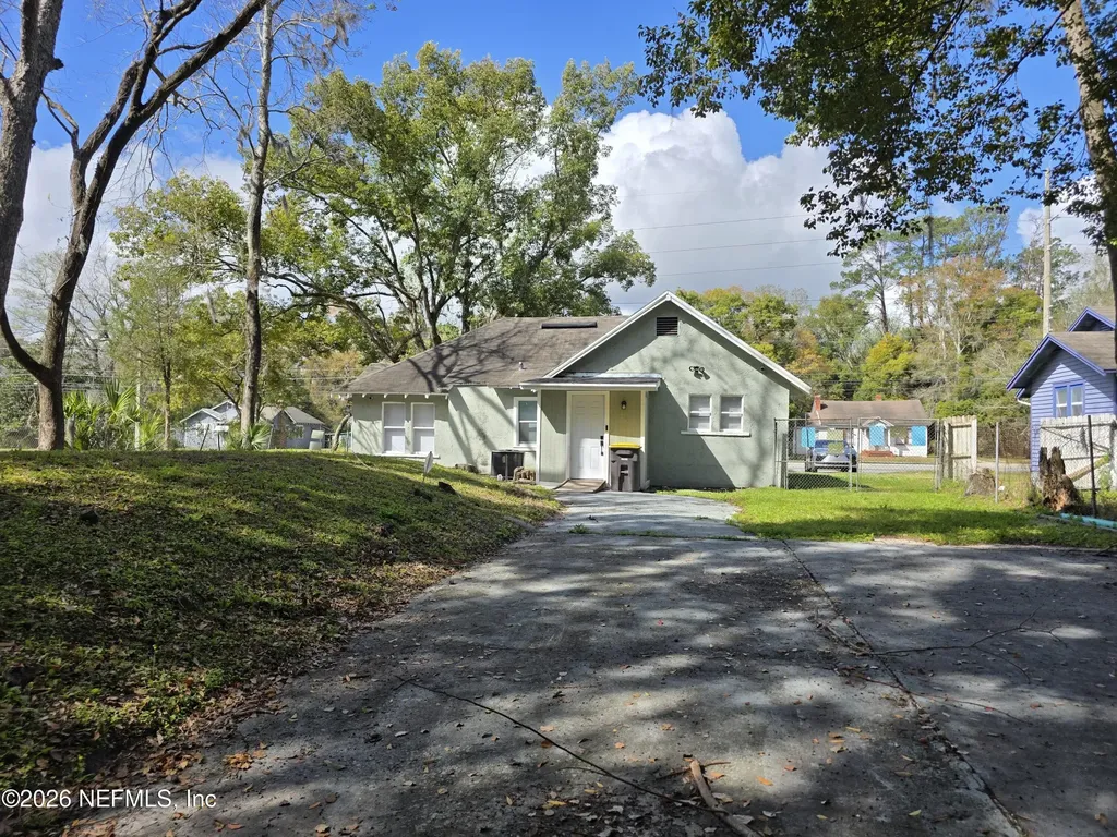 223 Lane Avenue S Jacksonville FL 32254