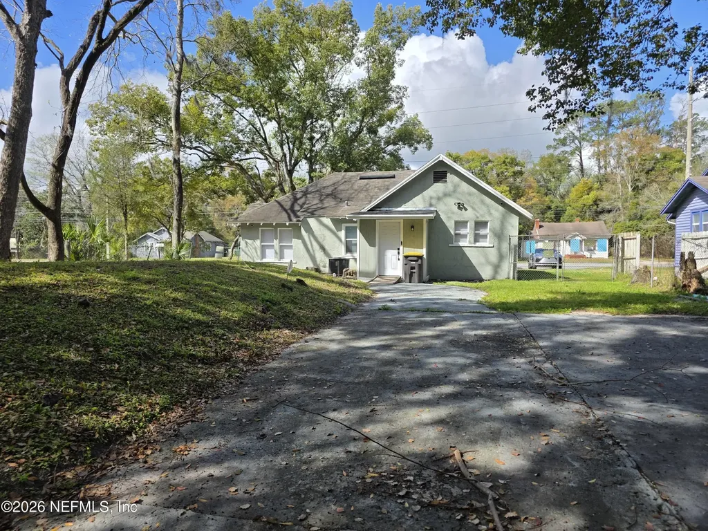 223 Lane Avenue S Jacksonville FL 32254
