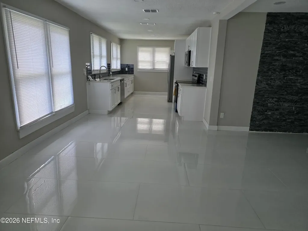 223 Lane Avenue S Jacksonville FL 32254