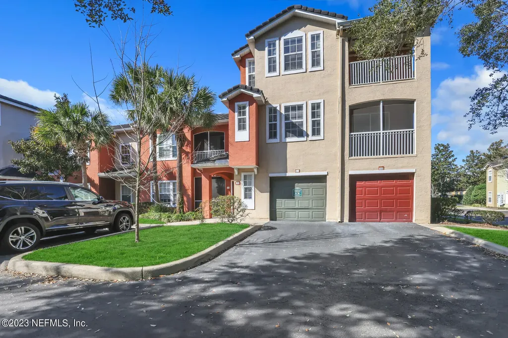 10075 Gate Parkway N Jacksonville FL 32246