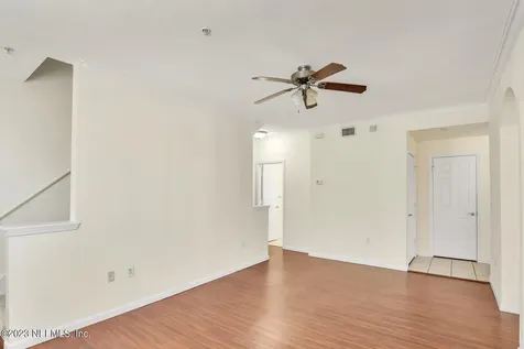 10075 Gate Parkway N Jacksonville FL 32246