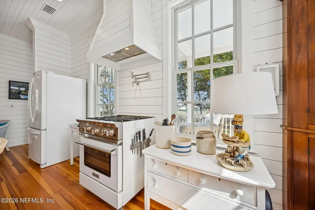 1102 Ladies Street Fernandina Beach FL 32034