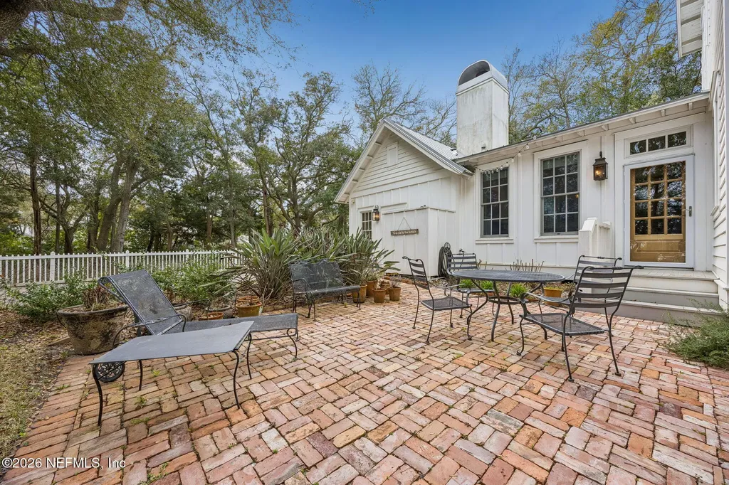 1102 Ladies Street Fernandina Beach FL 32034