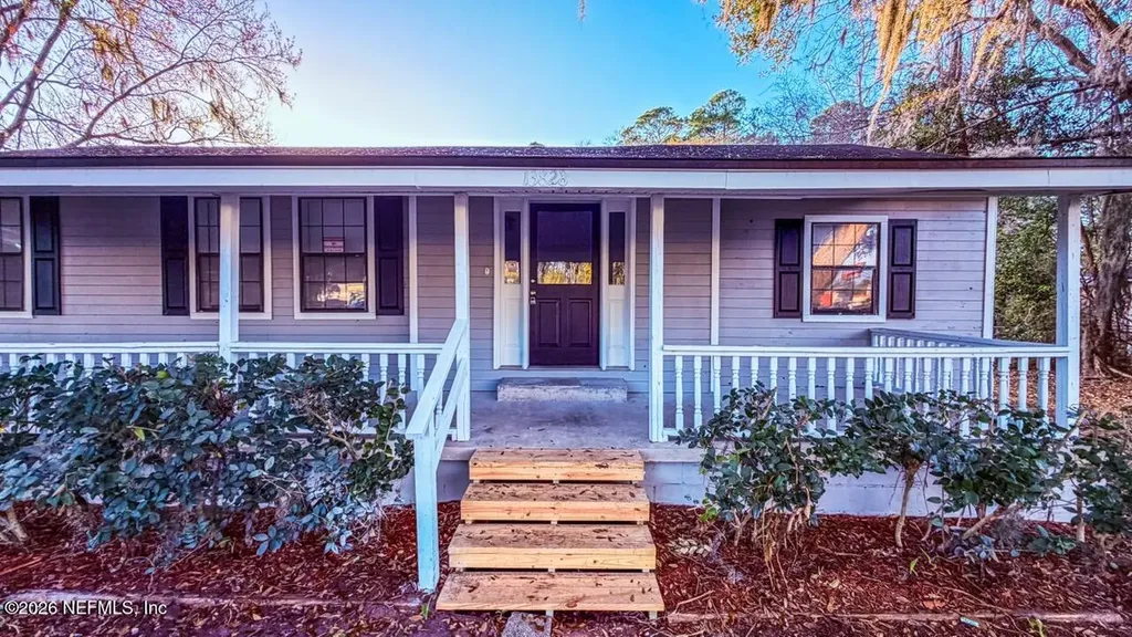 13828 Woodland Drive Jacksonville FL 32218