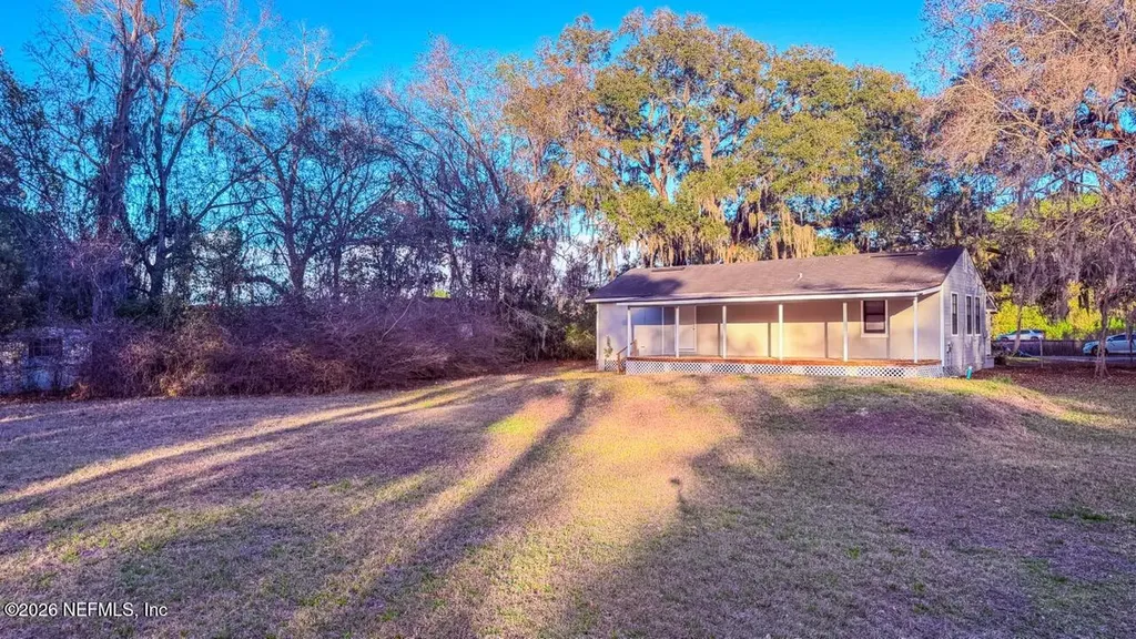 13828 Woodland Drive Jacksonville FL 32218