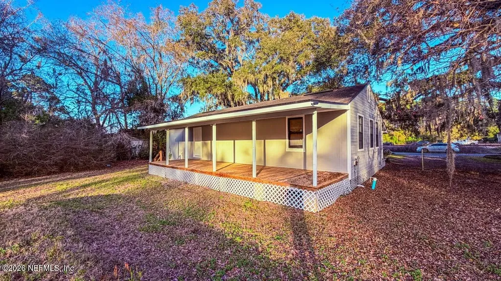 13828 Woodland Drive Jacksonville FL 32218