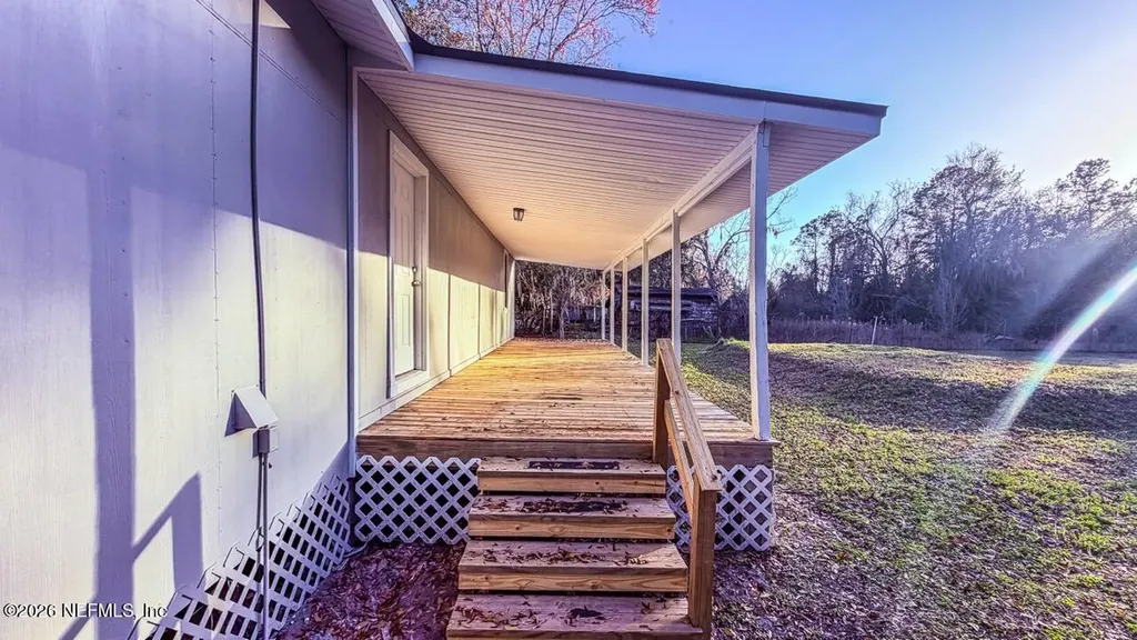 13828 Woodland Drive Jacksonville FL 32218