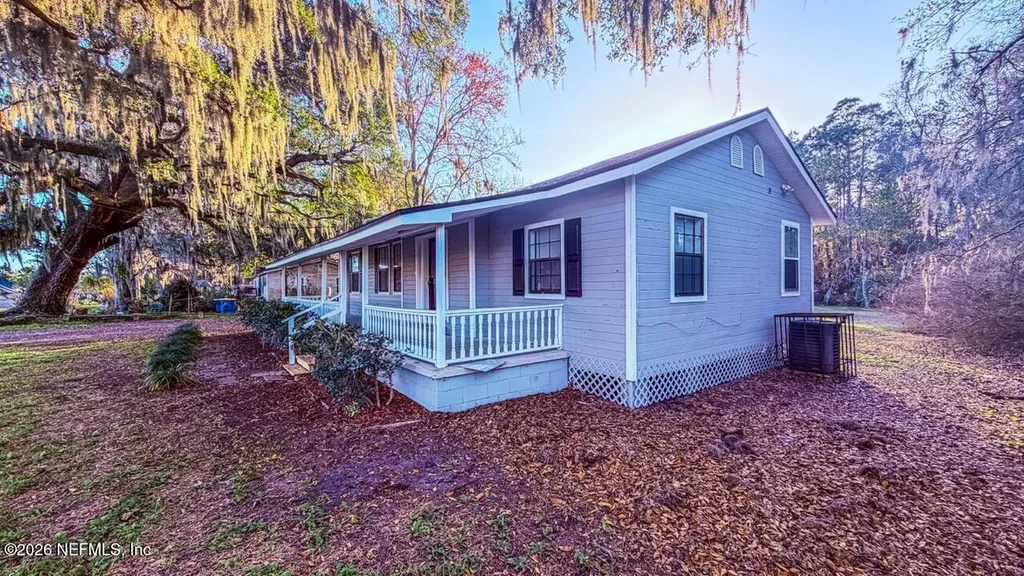 13828 Woodland Drive Jacksonville FL 32218