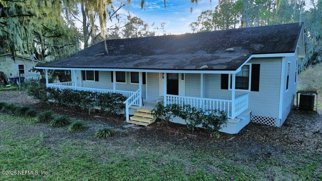 13828 Woodland Drive Jacksonville FL 32218