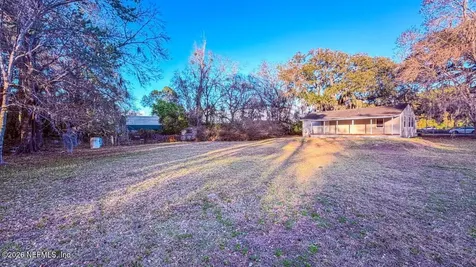 13828 Woodland Drive Jacksonville FL 32218