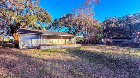 13828 Woodland Drive Jacksonville FL 32218