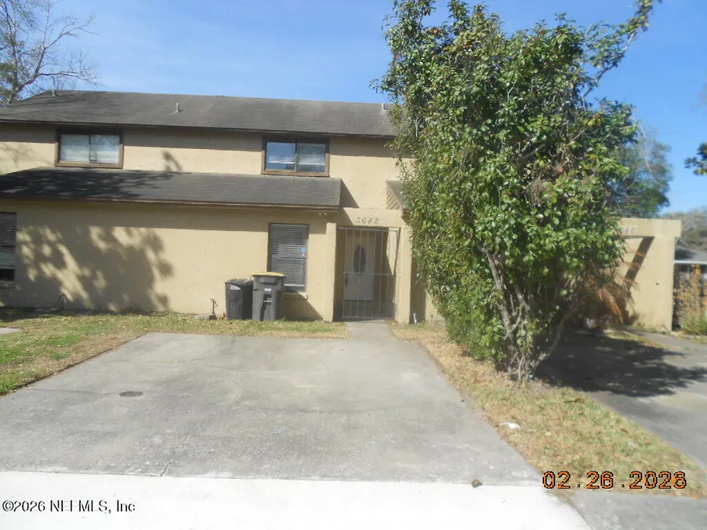 5642 Pinebay Circle S Jacksonville FL 32244