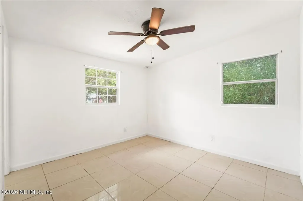 1020 Ake Lane Jacksonville FL 32218