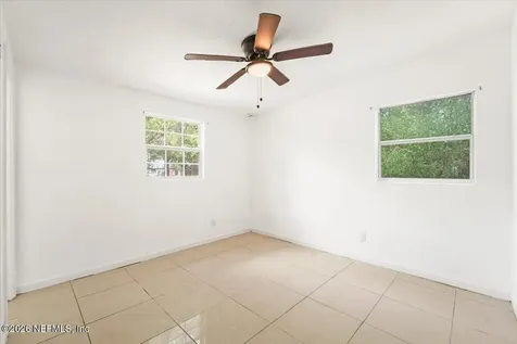 1020 Ake Lane Jacksonville FL 32218