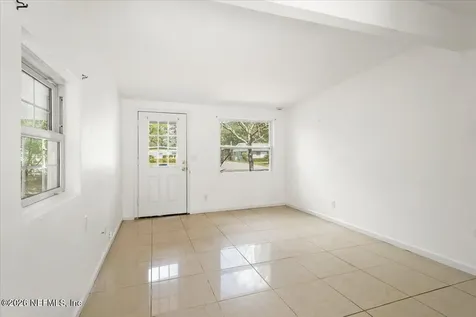 1020 Ake Lane Jacksonville FL 32218