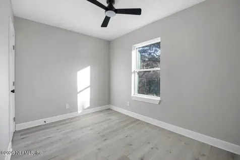 3138 N 3rd Street Circle Jacksonville FL 32254