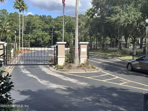 10550 Baymeadows Road Jacksonville FL 32256