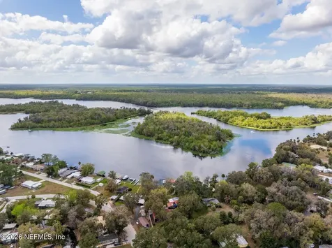 101 Orange Street Satsuma FL 32189
