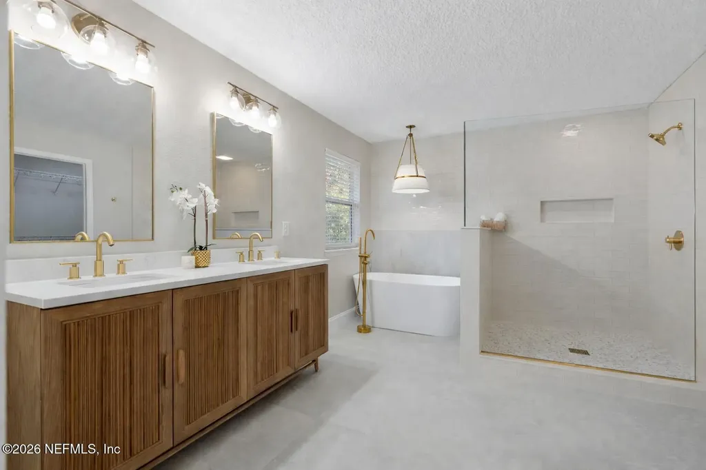 2270 Club Lake Drive Orange Park FL 32065