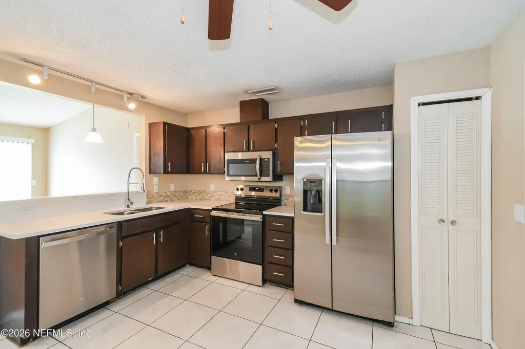 13252 Morning Sun Drive Jacksonville FL 32225