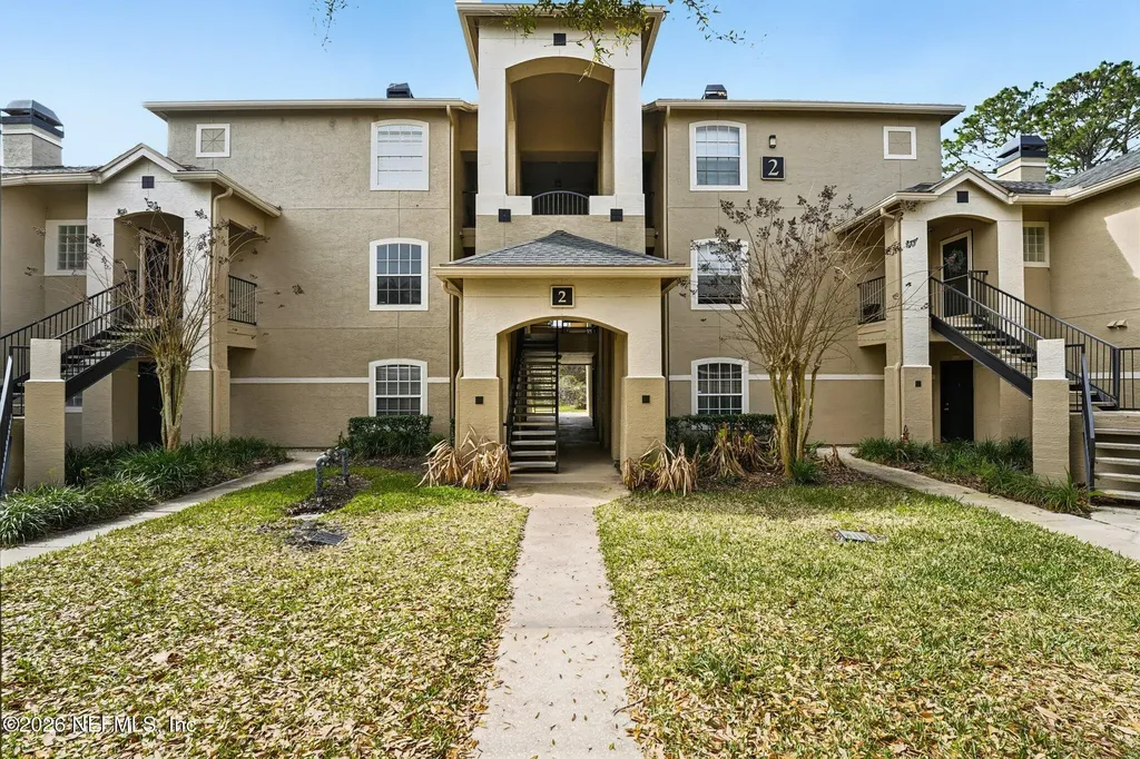1701 The Greens Way Jacksonville Beach FL 32250