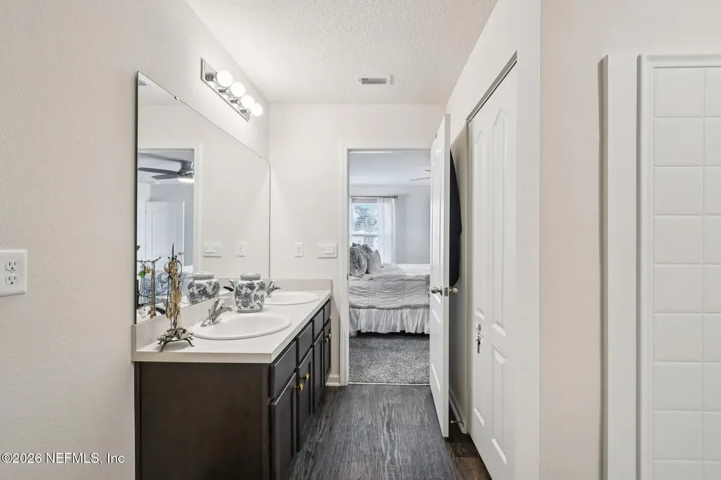 2458 Falling Star Lane Green Cove Springs FL 32043