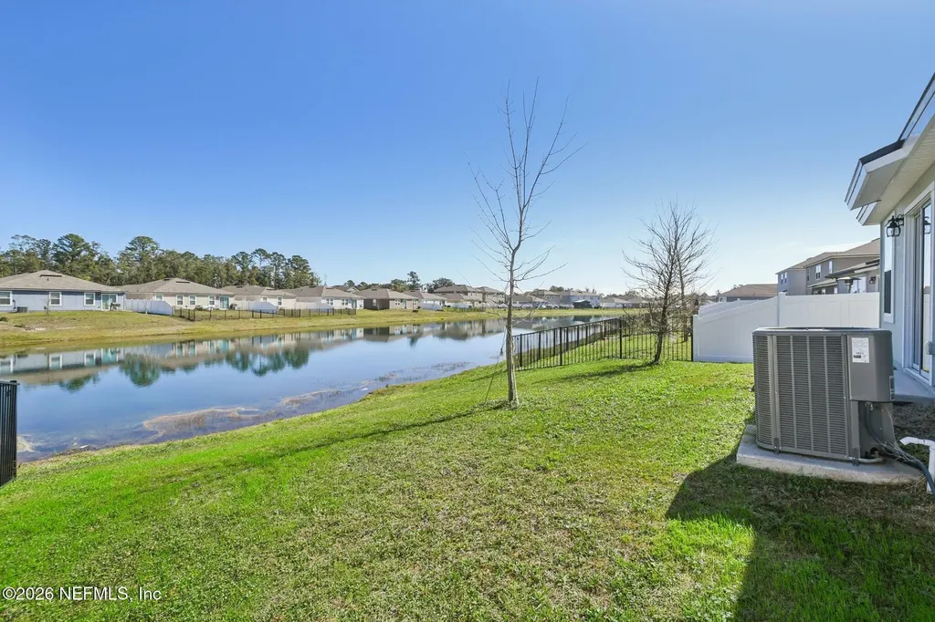 2458 Falling Star Lane Green Cove Springs FL 32043