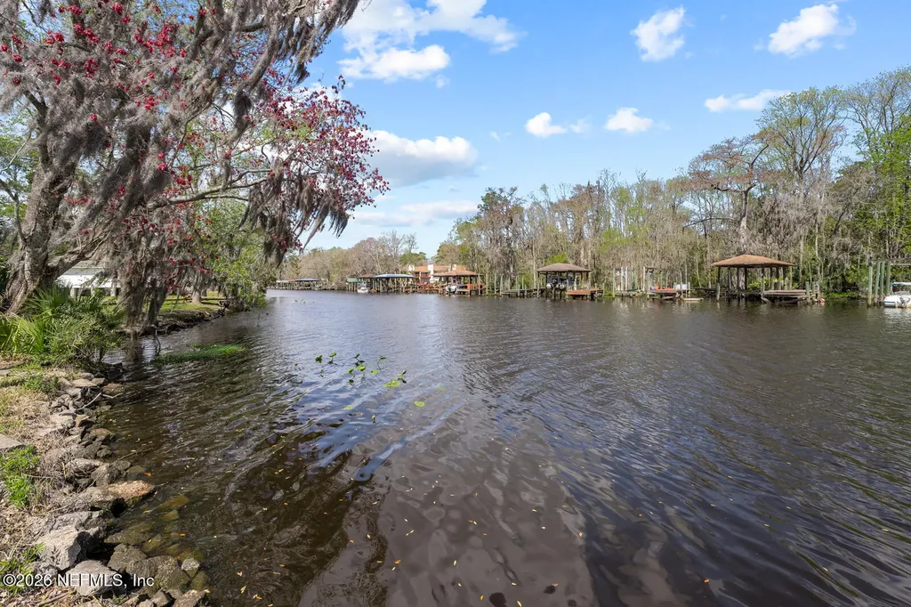 5695 Hyde Park Circle Jacksonville FL 32210