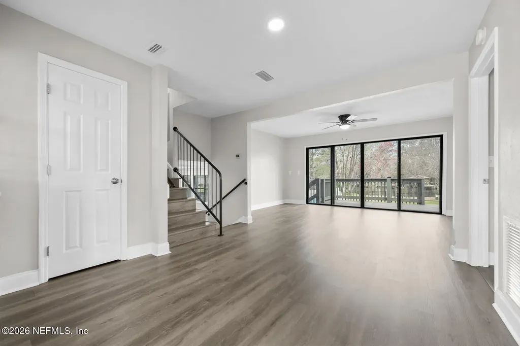 5695 Hyde Park Circle Jacksonville FL 32210