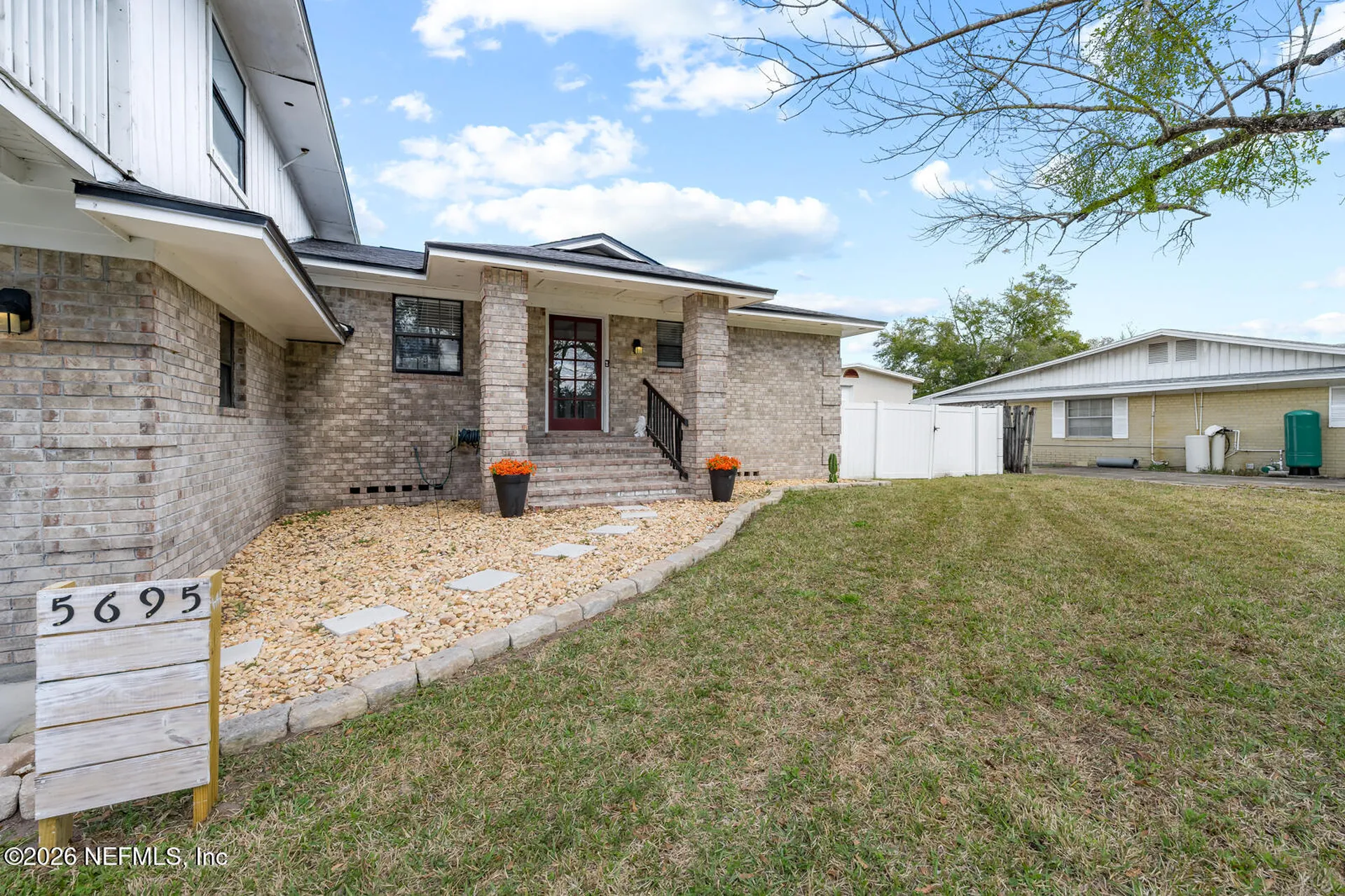 5695 Hyde Park Circle Jacksonville FL 32210