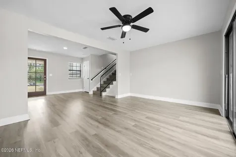 5695 Hyde Park Circle Jacksonville FL 32210