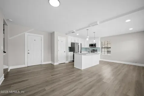 5695 Hyde Park Circle Jacksonville FL 32210