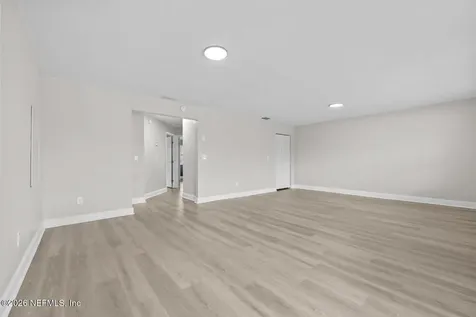 5695 Hyde Park Circle Jacksonville FL 32210