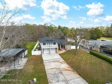 5695 Hyde Park Circle Jacksonville FL 32210