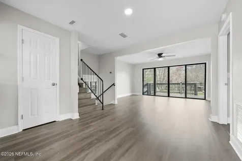 5695 Hyde Park Circle Jacksonville FL 32210