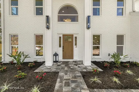 806 Cherry Street Neptune Beach FL 32266