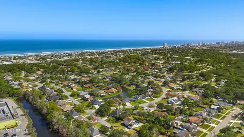 806 Cherry Street Neptune Beach FL 32266