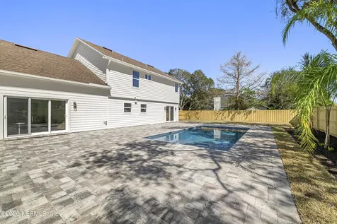 806 Cherry Street Neptune Beach FL 32266