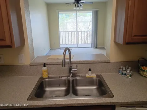 7801 Point Meadows Drive Jacksonville FL 32256