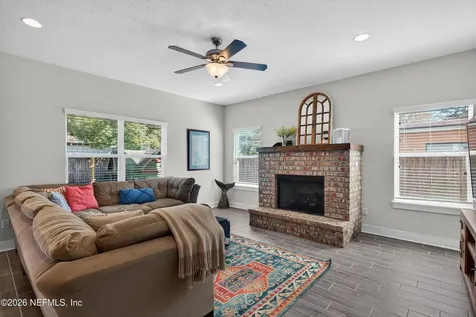 4329 Shirley Avenue Jacksonville FL 32210