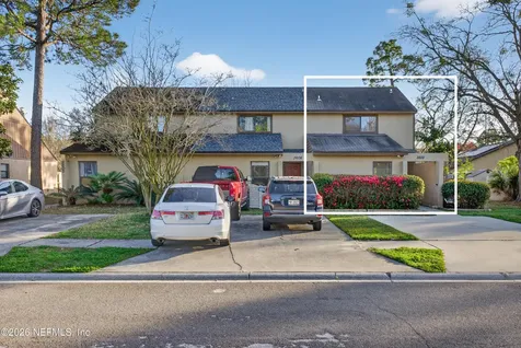 5610 Pinebay Circle S Jacksonville FL 32244