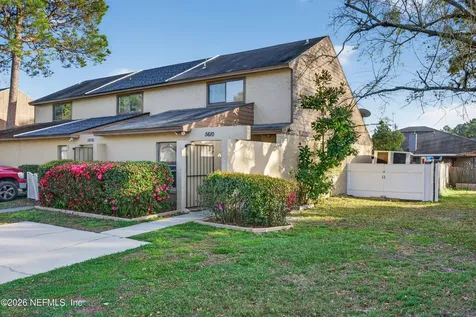 5610 Pinebay Circle S Jacksonville FL 32244