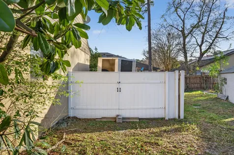 5610 Pinebay Circle S Jacksonville FL 32244