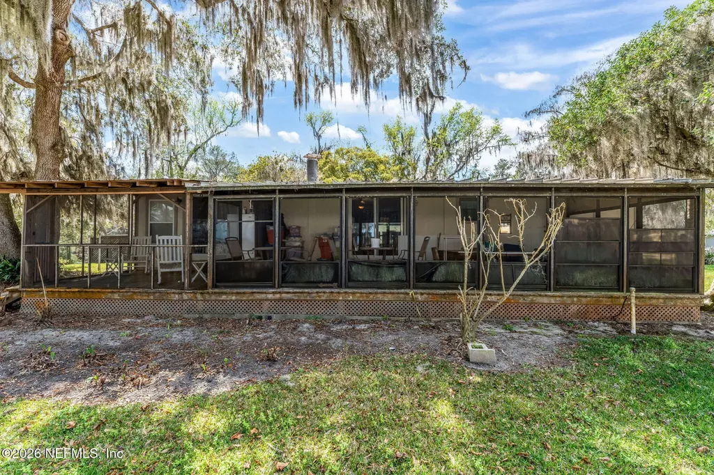 104 Creek Lane Palatka FL 32177